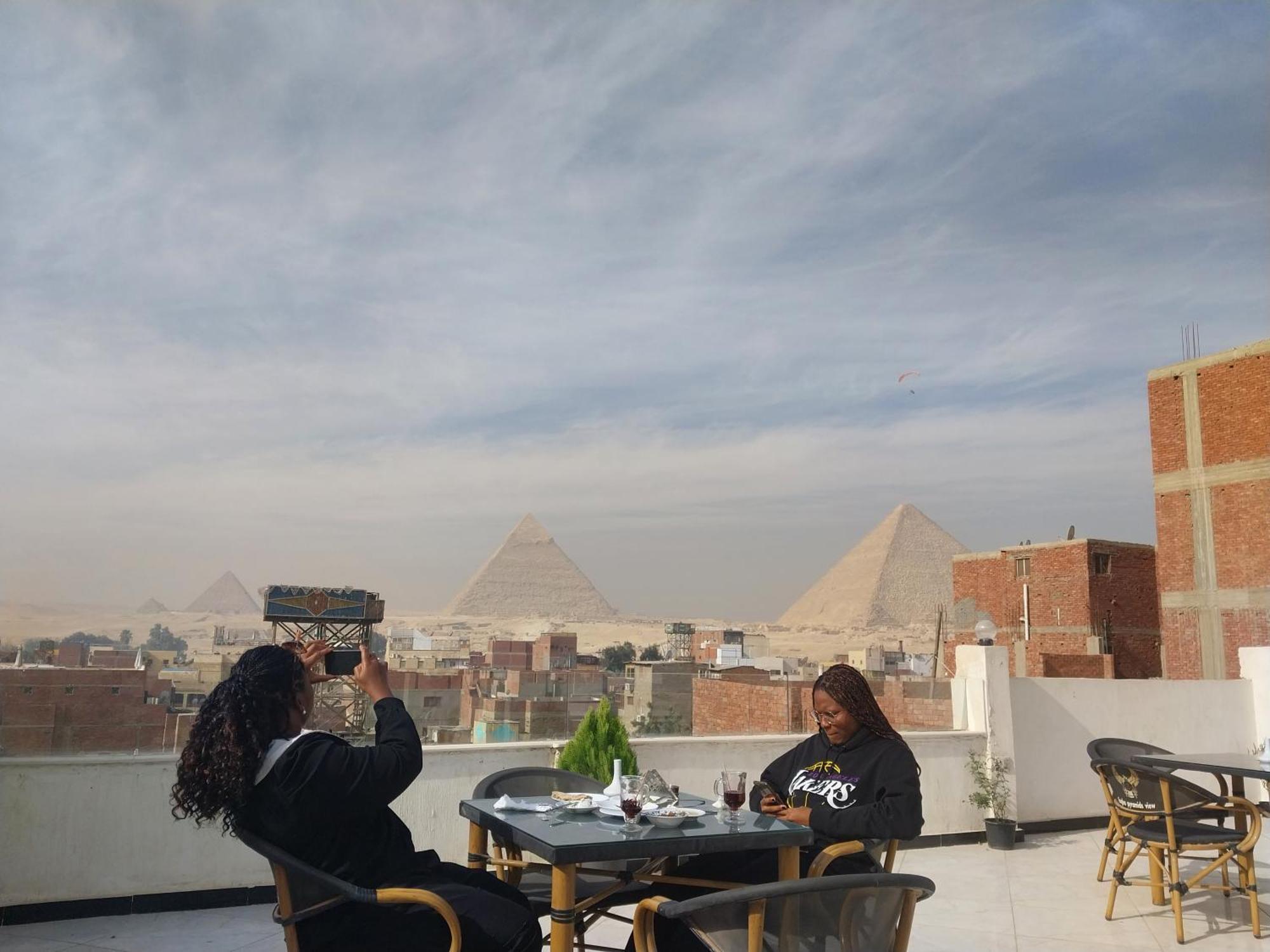 Eagles Pyramids View Hotel Kafret el-Gabal Exterior foto