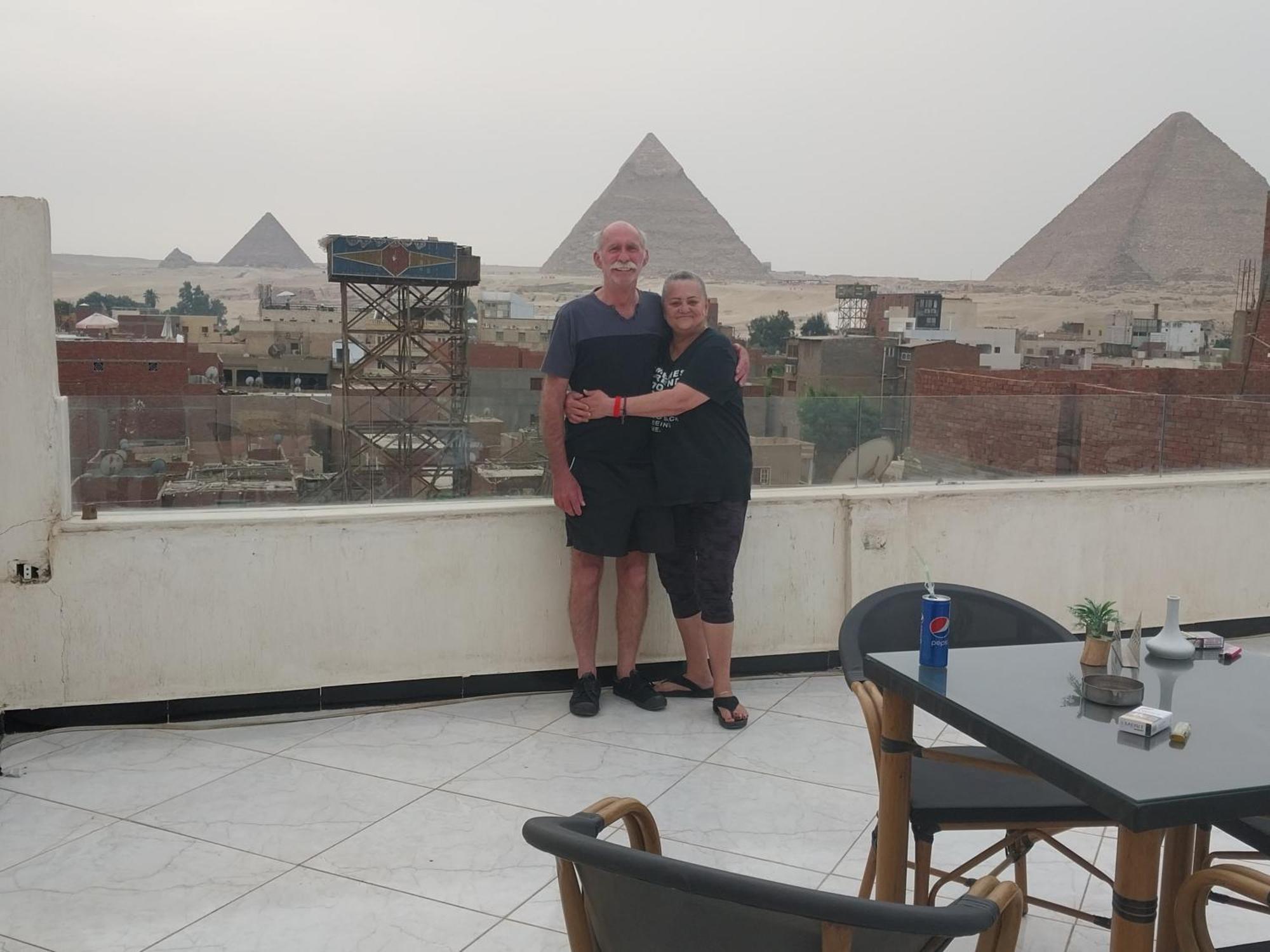 Eagles Pyramids View Hotel Kafret el-Gabal Exterior foto